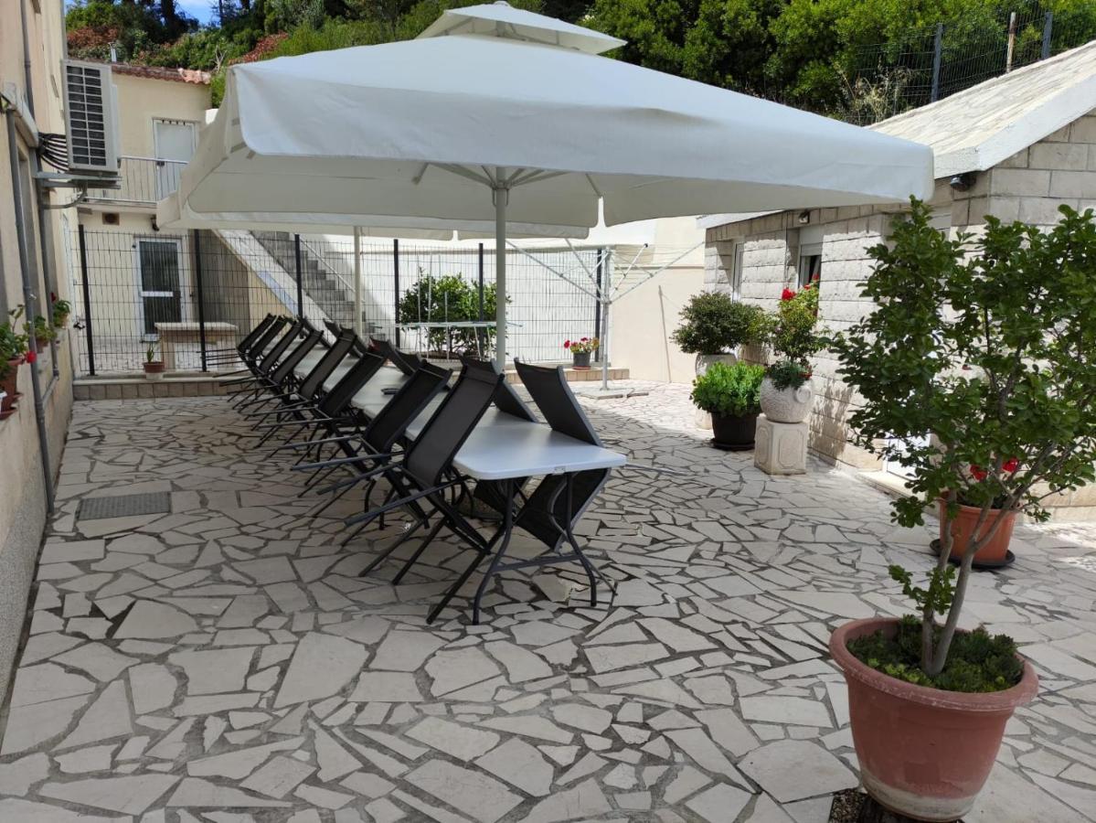 Villa Niko Podstrana Luaran gambar